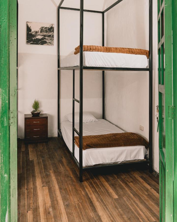 Wild Monkey Hostel Cuenca Exterior foto